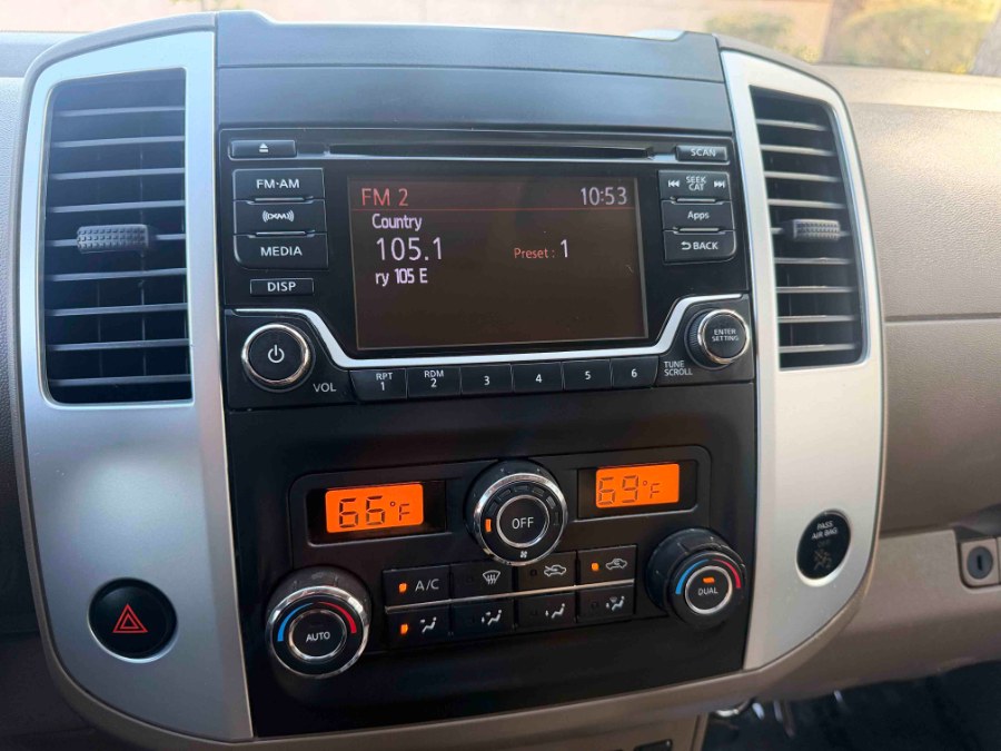 2015 Nissan Frontier SV - Photo 23