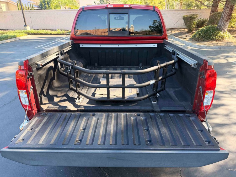 2015 Nissan Frontier SV - Photo 32