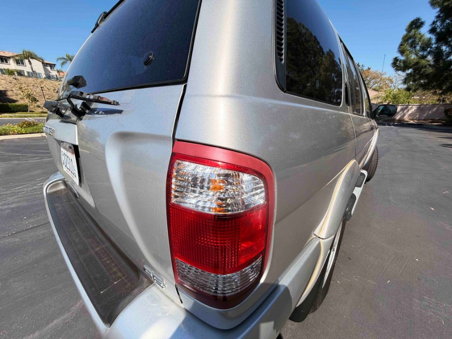 2003 Nissan Pathfinder SE - Photo 13