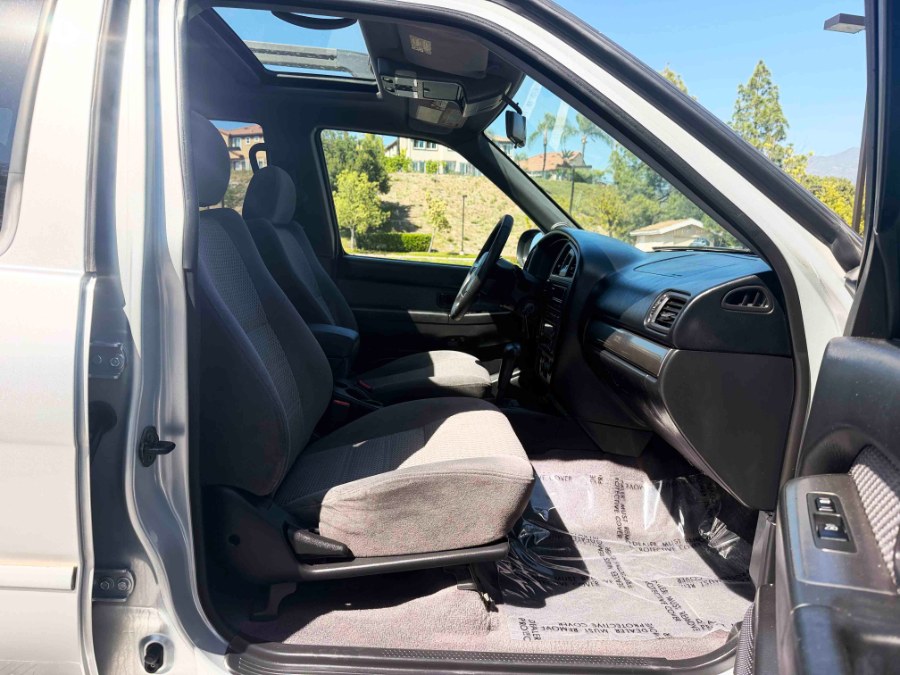 2003 Nissan Pathfinder SE - Photo 26