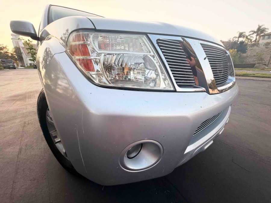 2008 Nissan Pathfinder SE - Photo 12