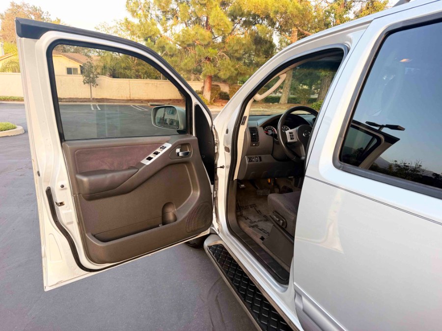 2008 Nissan Pathfinder SE - Photo 15