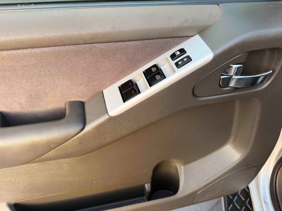 2008 Nissan Pathfinder SE - Photo 19
