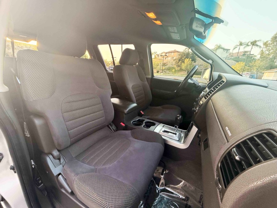 2008 Nissan Pathfinder SE - Photo 29