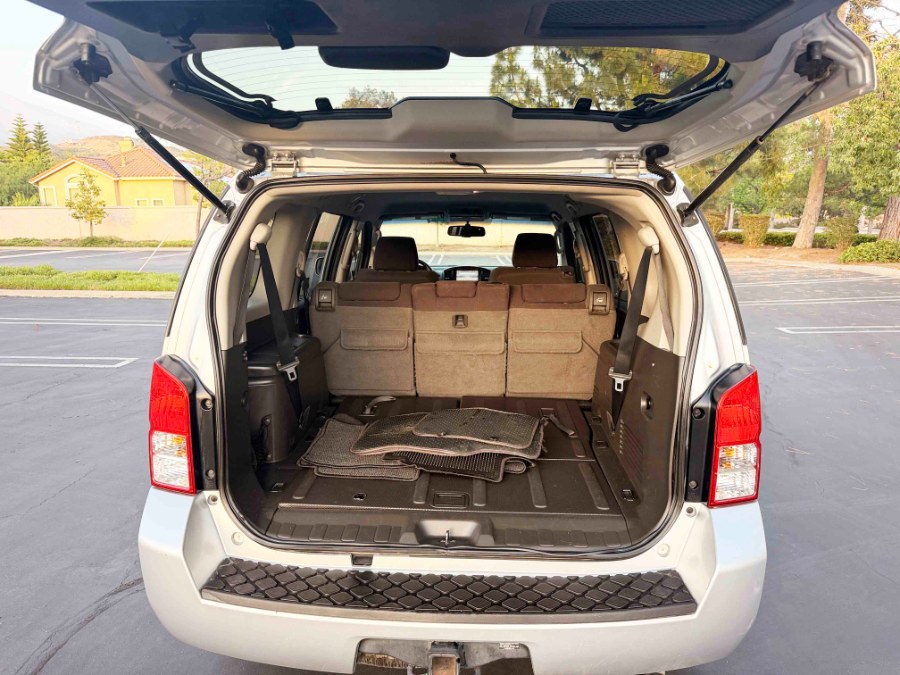 2008 Nissan Pathfinder SE - Photo 35