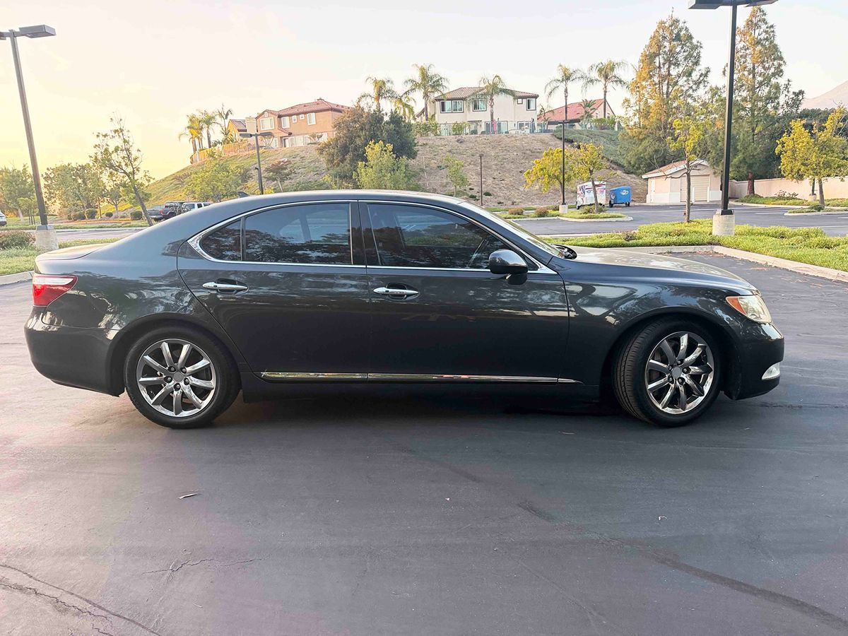 2009 Lexus LS Base - Photo 3