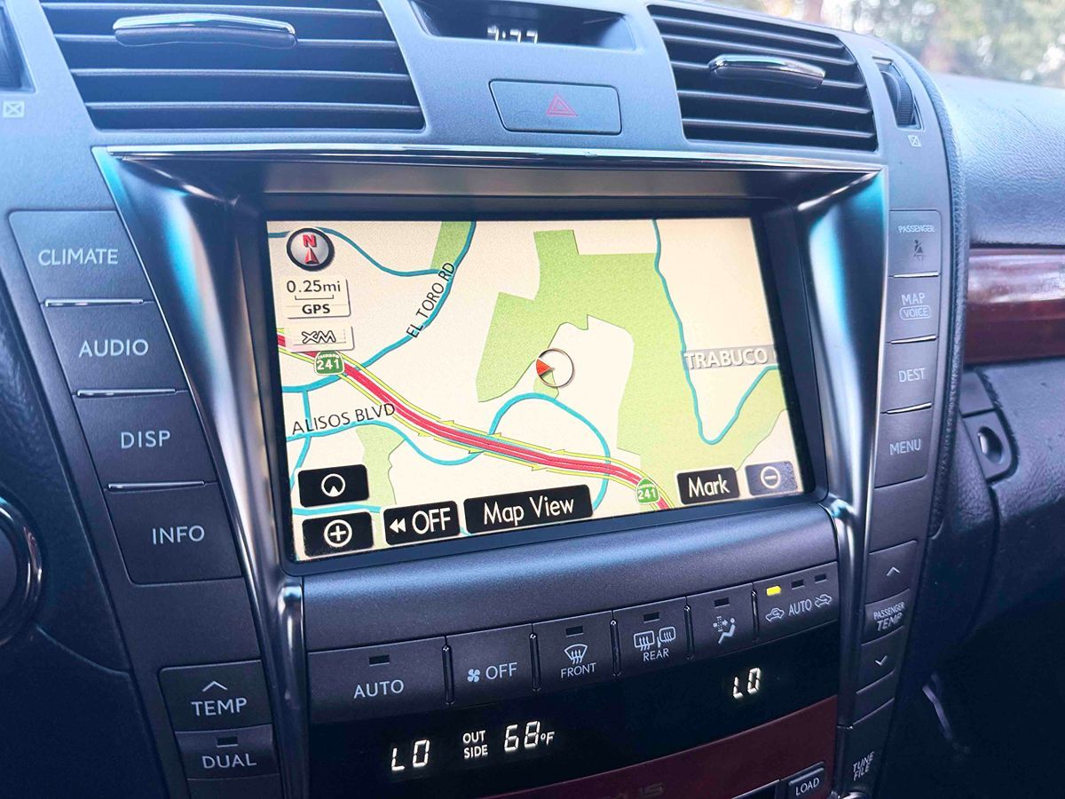 2009 Lexus LS Base - Photo 20