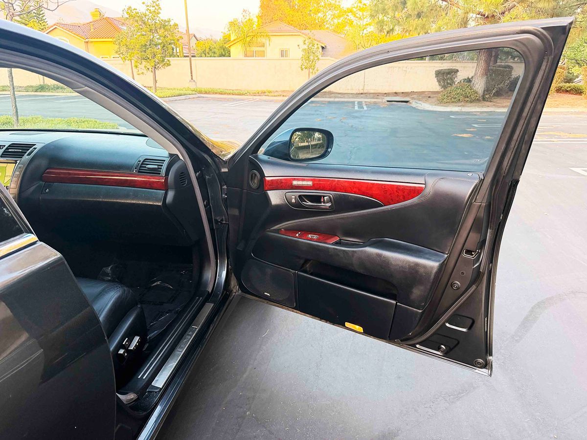 2009 Lexus LS Base - Photo 25