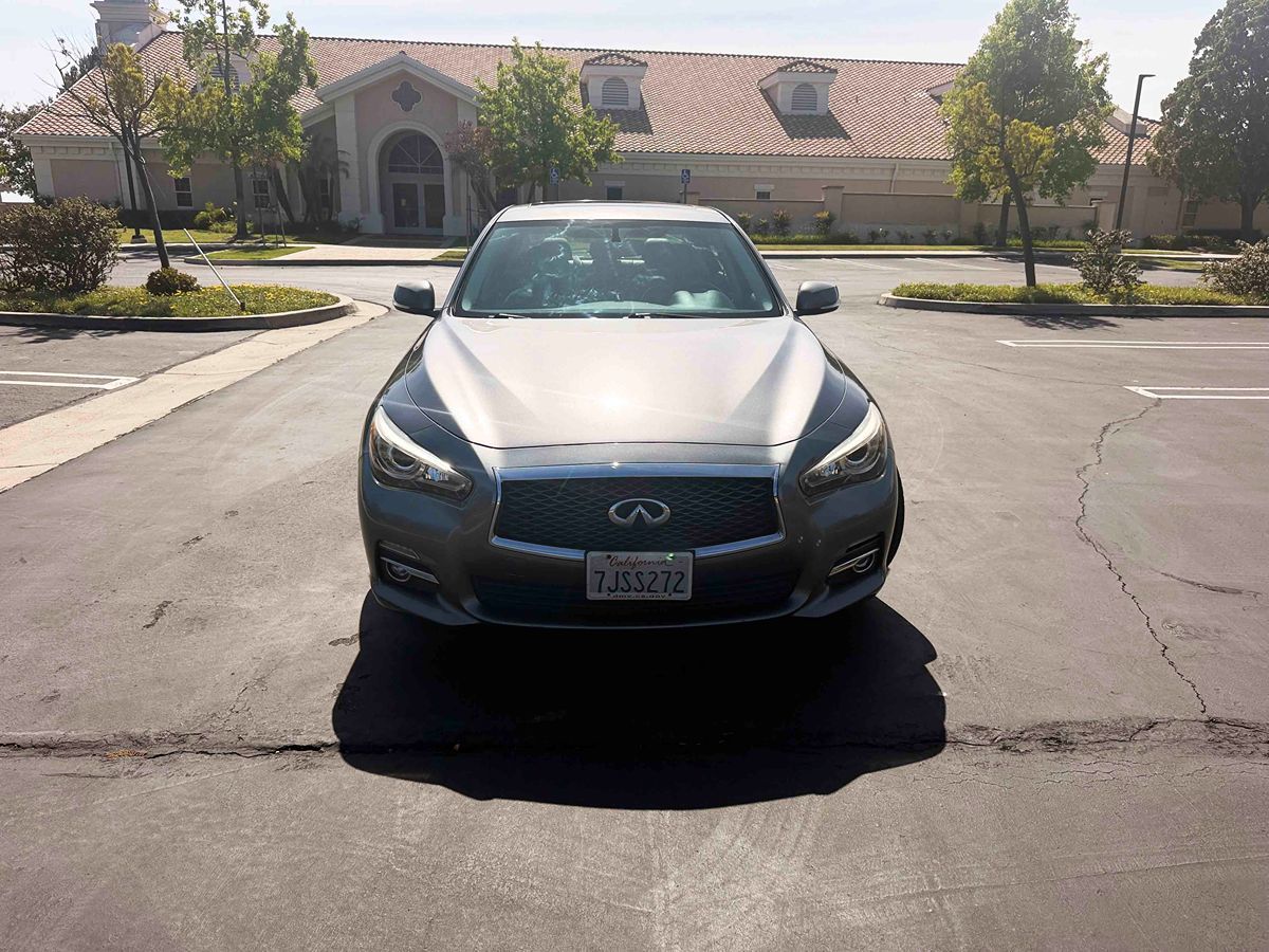 2015 INFINITI Q50 Premium - Photo 2