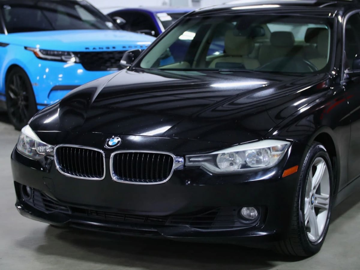 BMW 3 Series photo 5