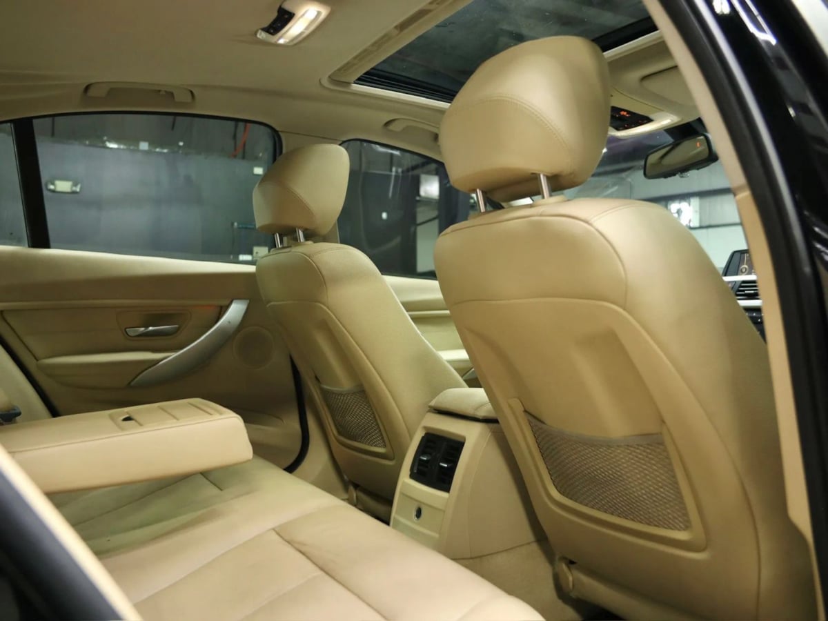 BMW 3 Series photo 28