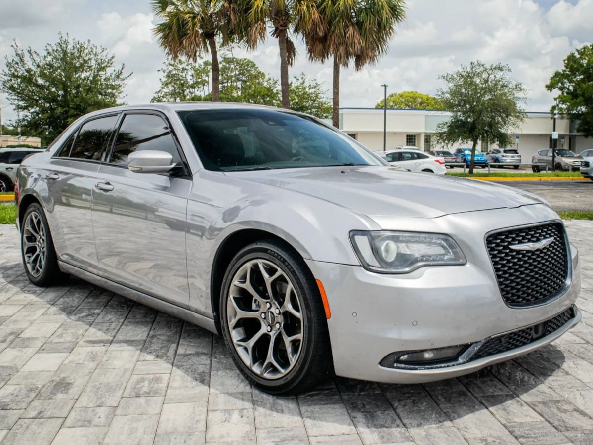 Billet Silver Metallic Clearcoat 2018 Chrysler 300 S RWD Sedan Rear-Wheel Drive Automatic