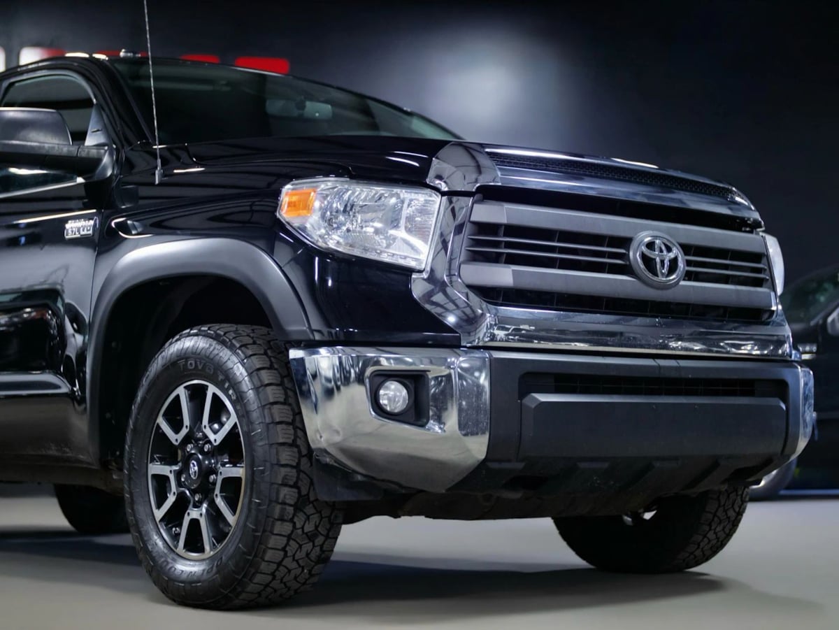 2015 Toyota Tundra SR5 - Photo 3