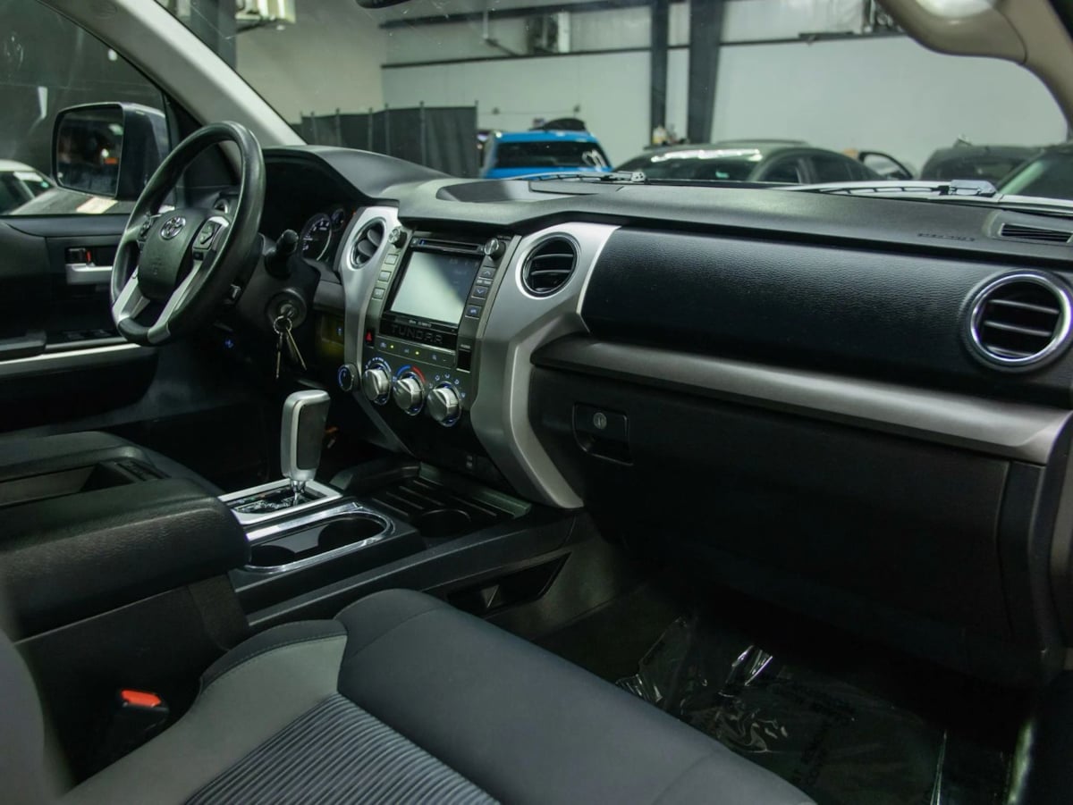 2015 Toyota Tundra SR5 - Photo 32