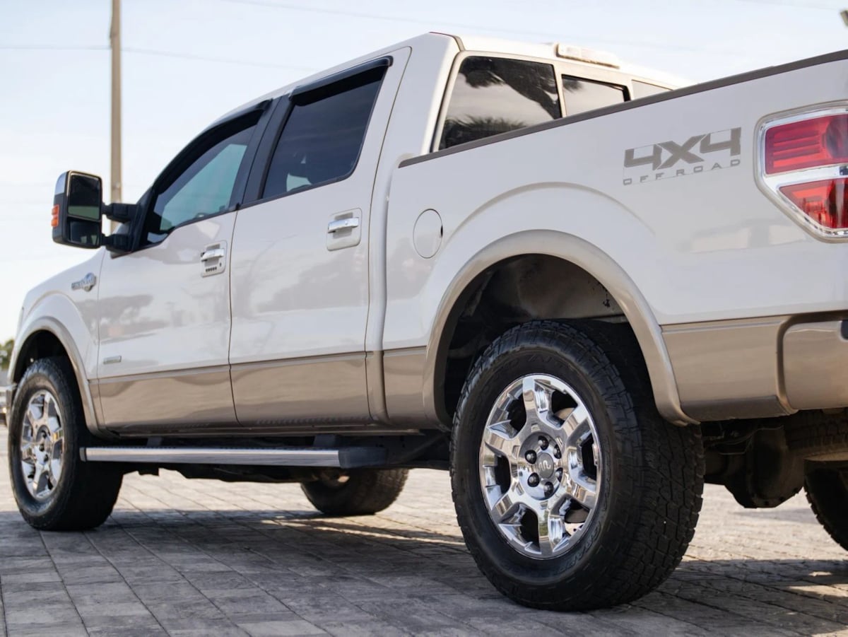 Ford F-150 photo 12