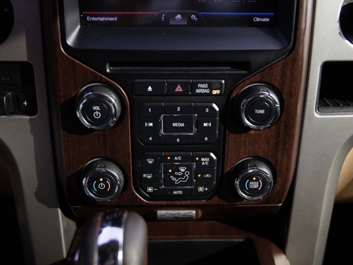 Ford F-150 photo 38