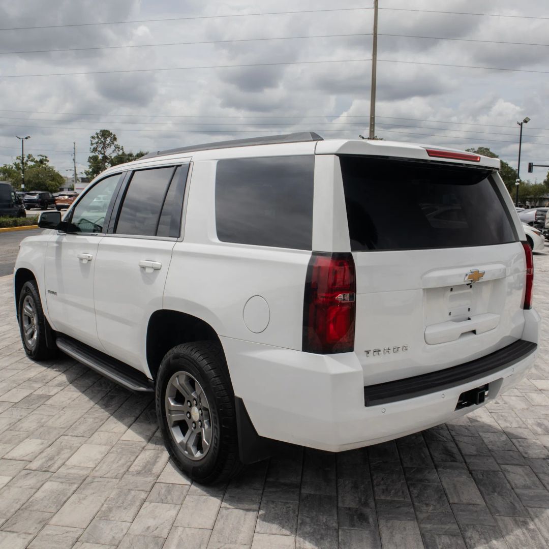 Chevrolet Tahoe photo 5