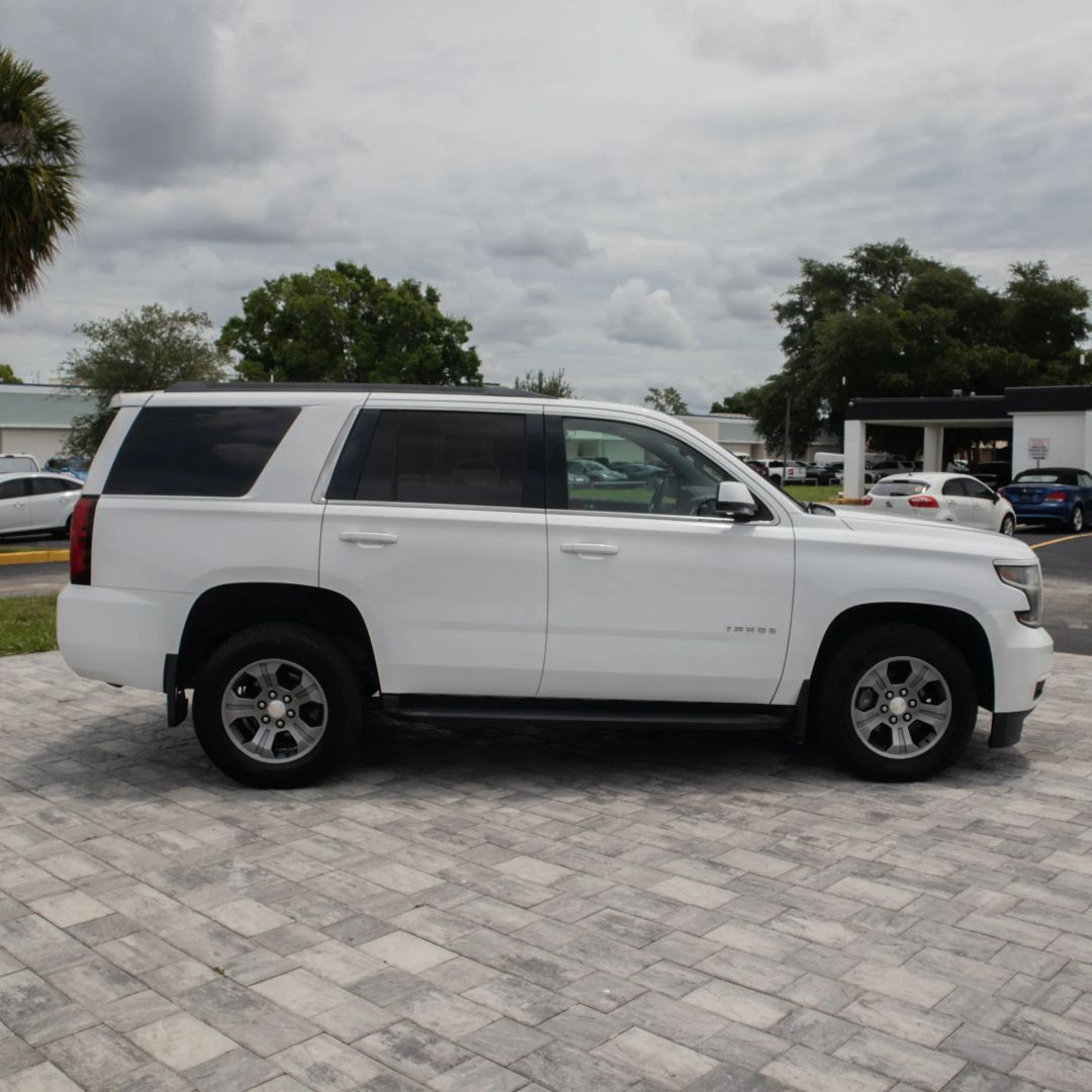 Chevrolet Tahoe photo 10