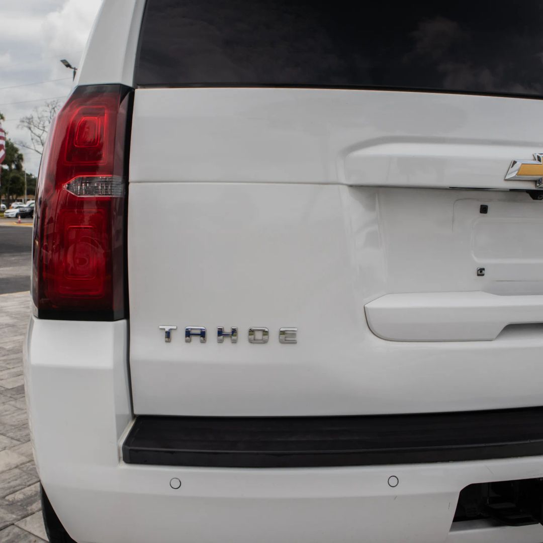 Chevrolet Tahoe photo 14