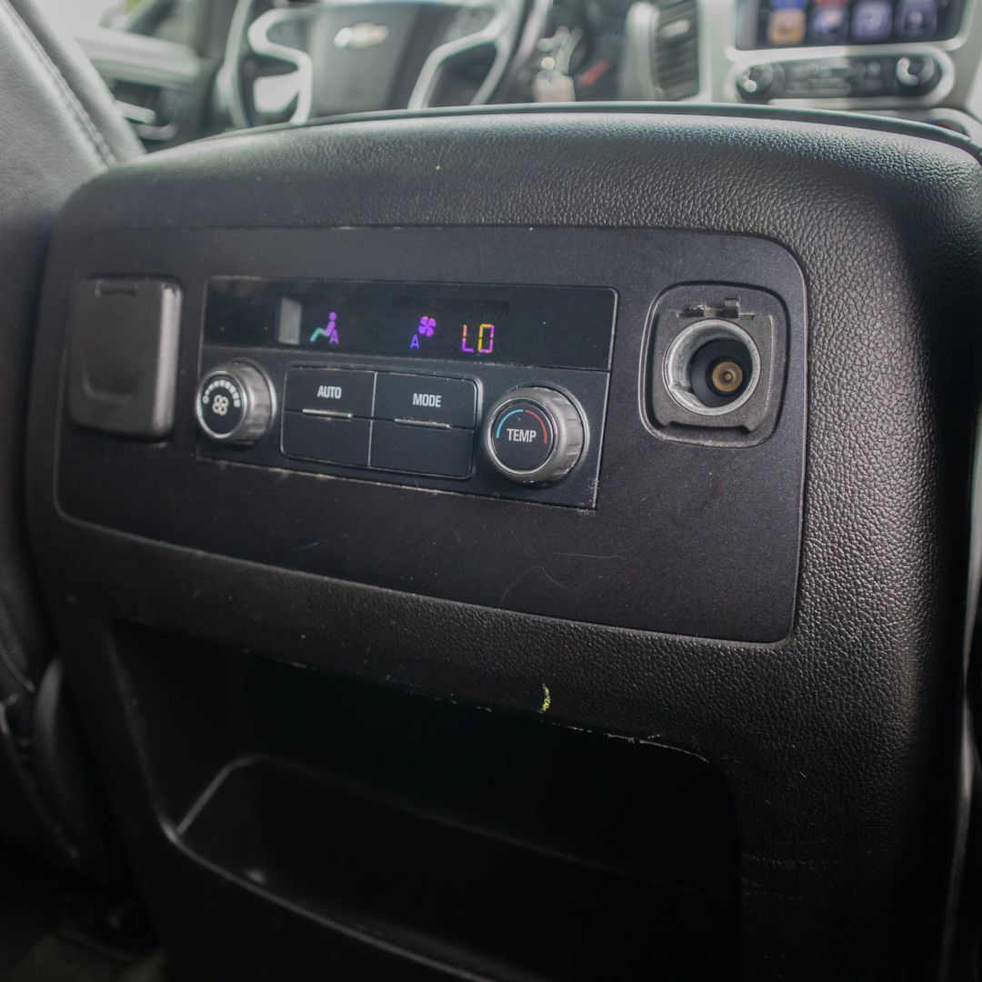 Chevrolet Tahoe photo 21