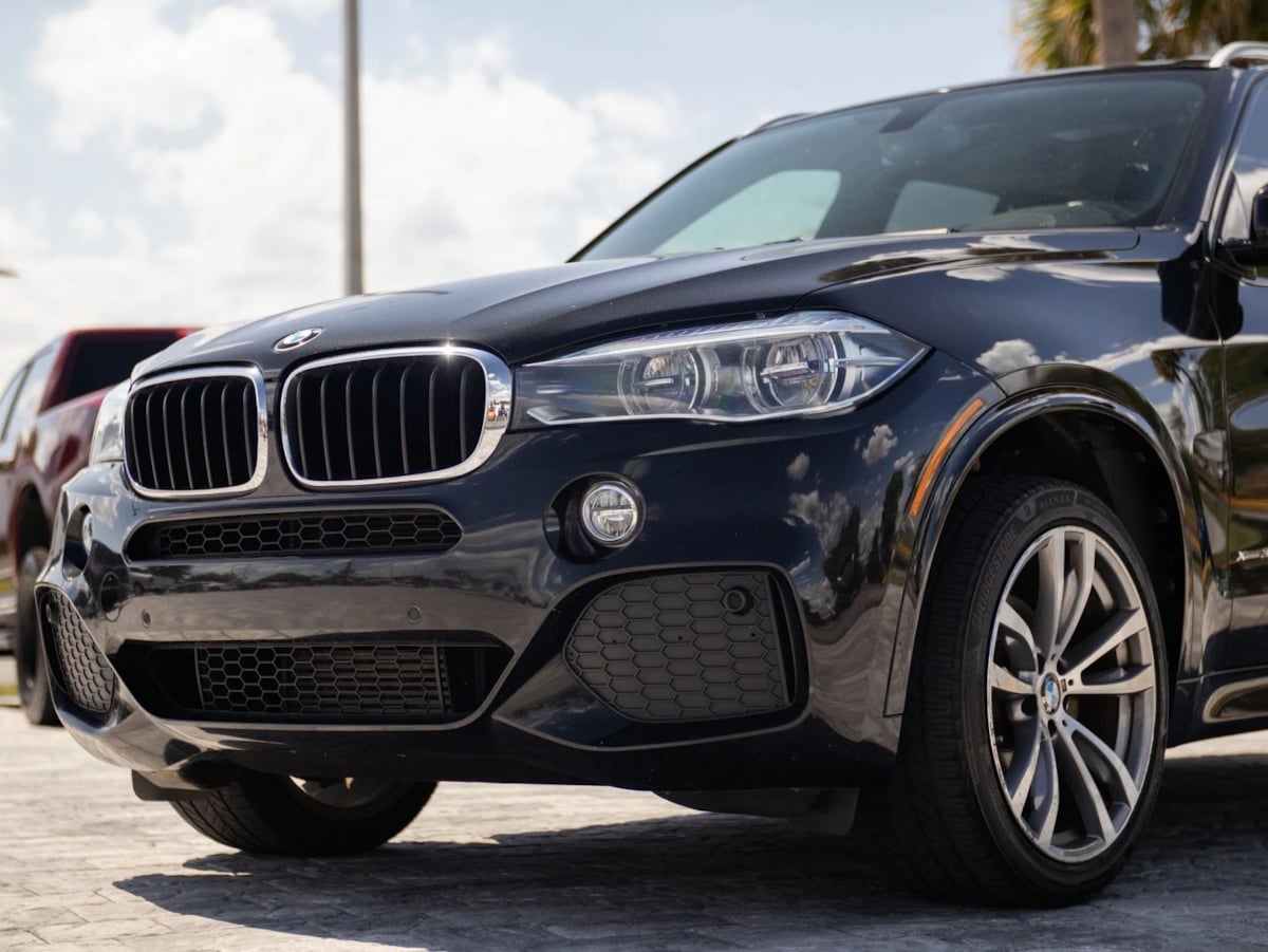 BMW X5 photo 8
