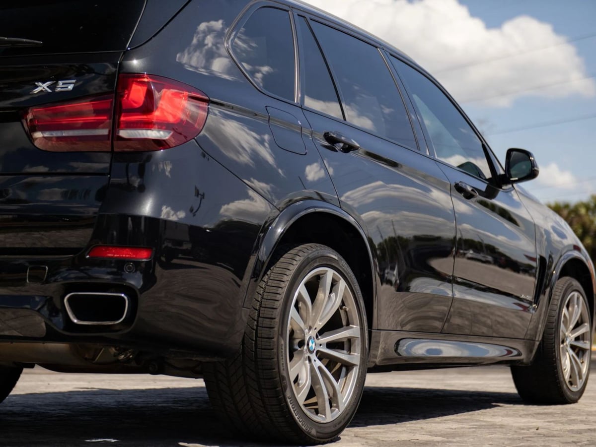 BMW X5 photo 16