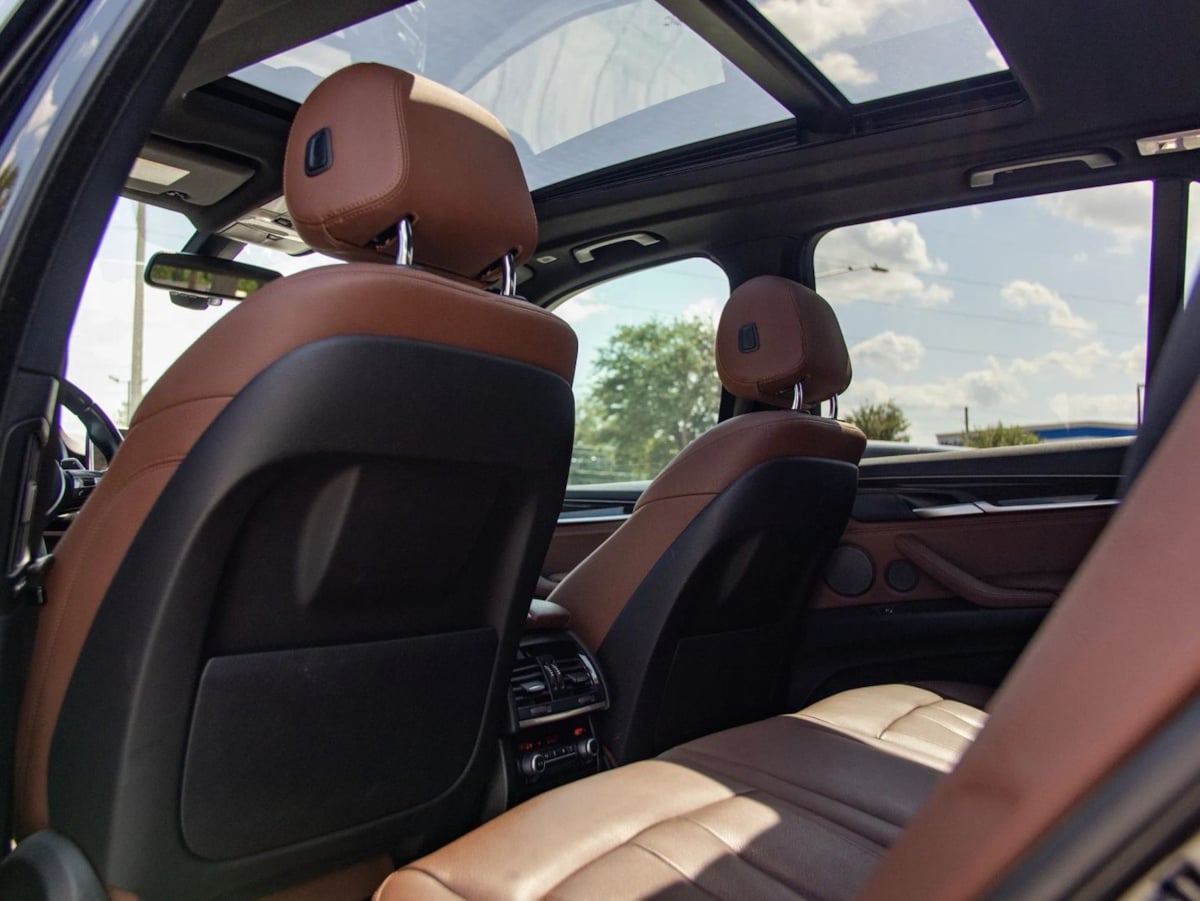BMW X5 photo 30