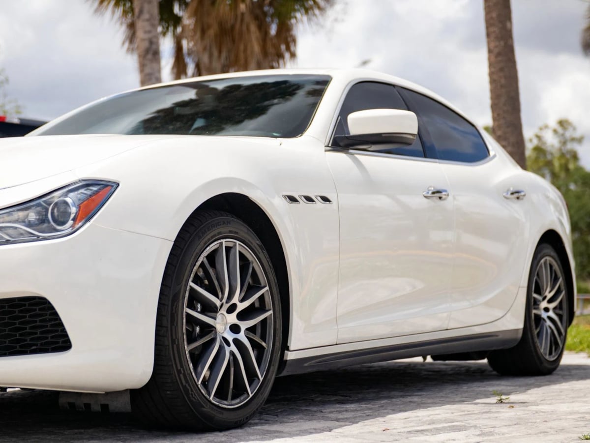 2014 Maserati Ghibli S - Photo 9