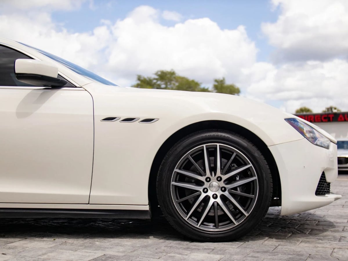 2014 Maserati Ghibli S - Photo 19