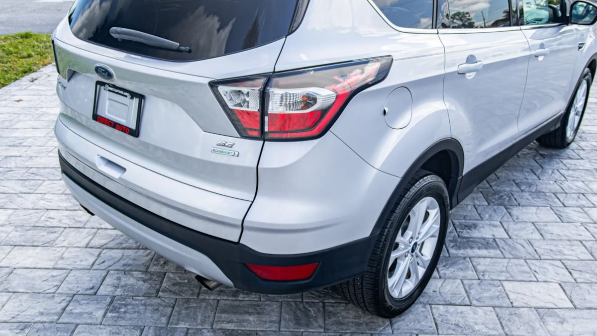 Ford Escape photo 13