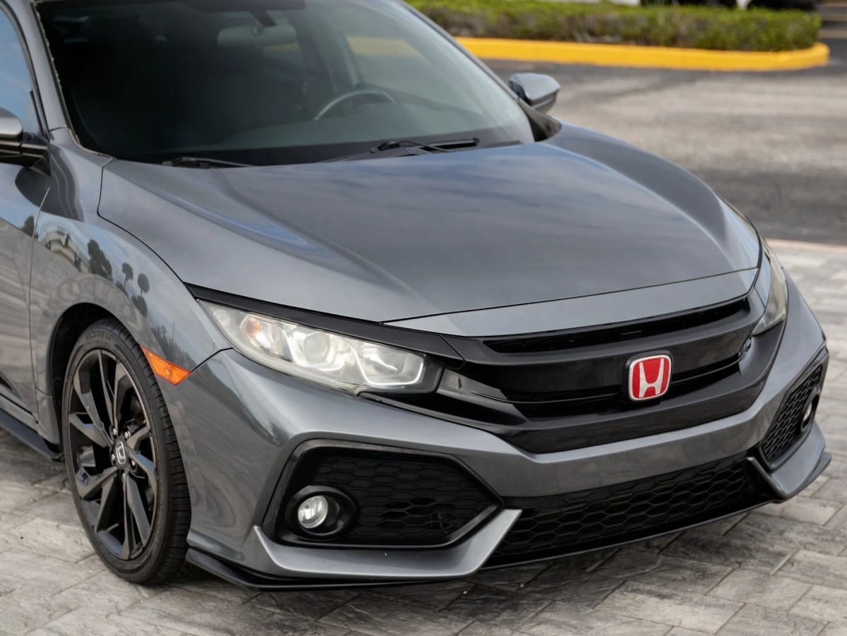 Honda Civic photo 4