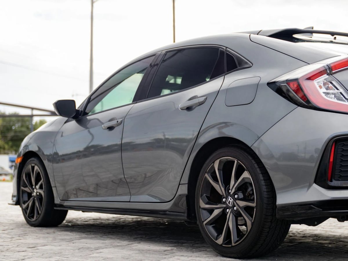 Honda Civic photo 9