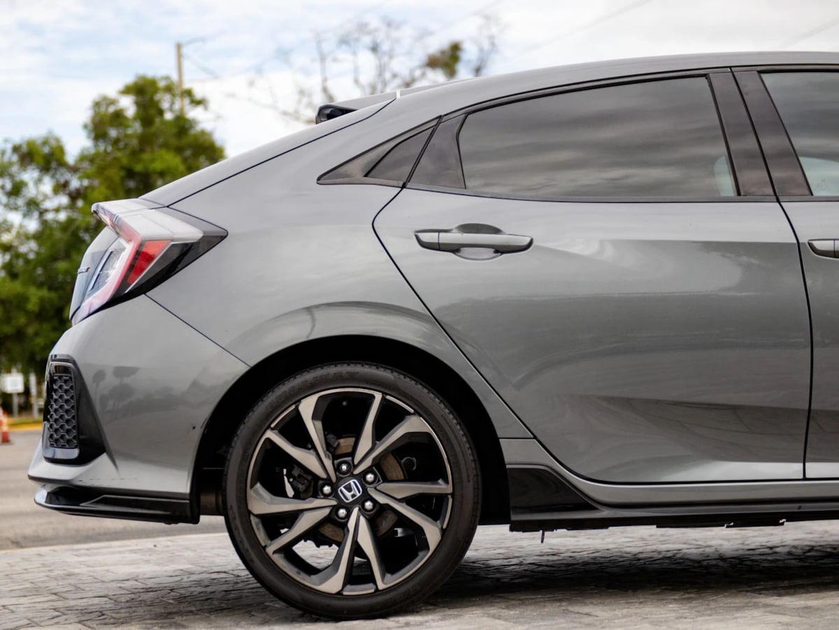 Honda Civic photo 16