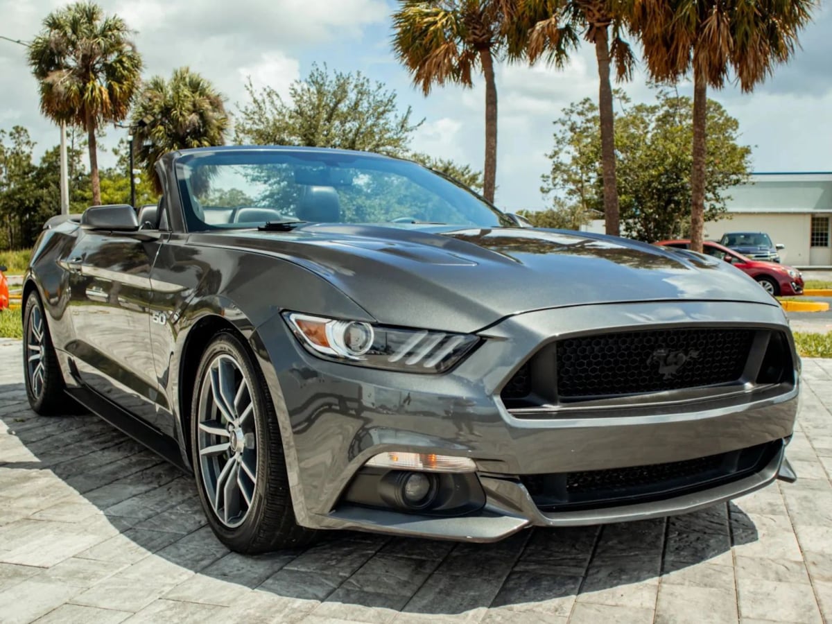 Ford Mustang photo 33