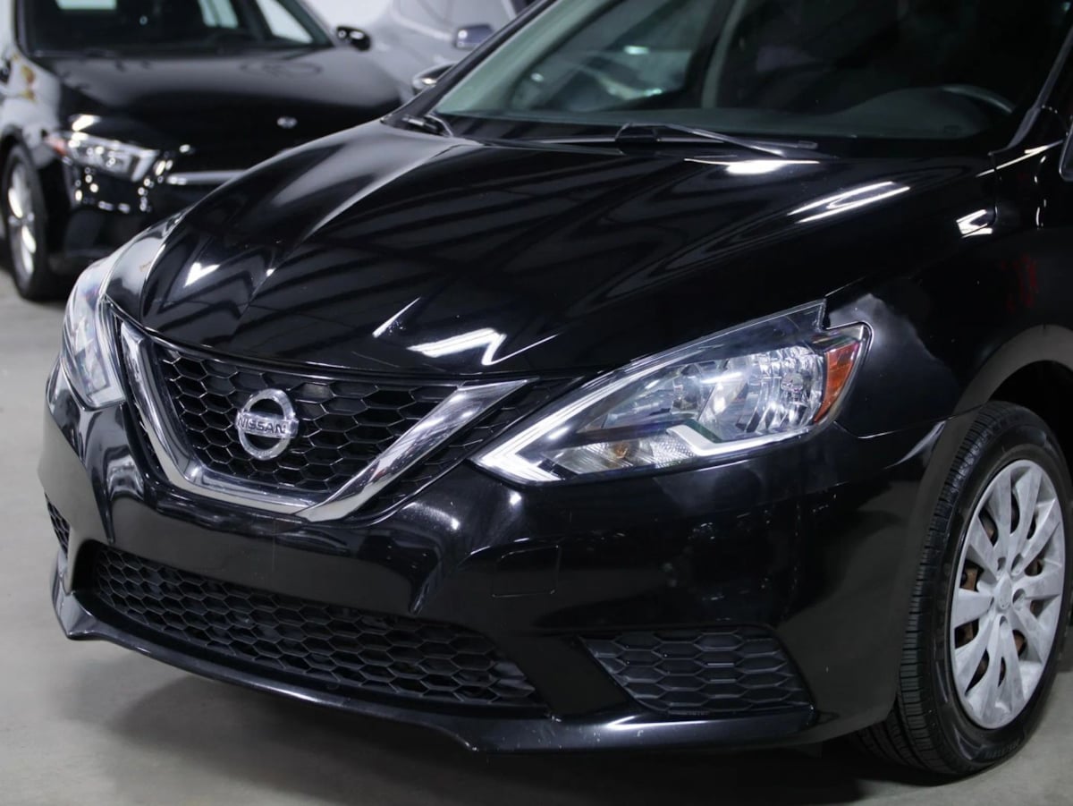 2017 Nissan Sentra S - Photo 5