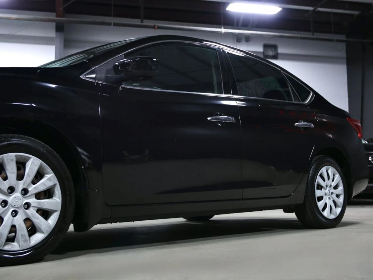 2017 Nissan Sentra S - Photo 7