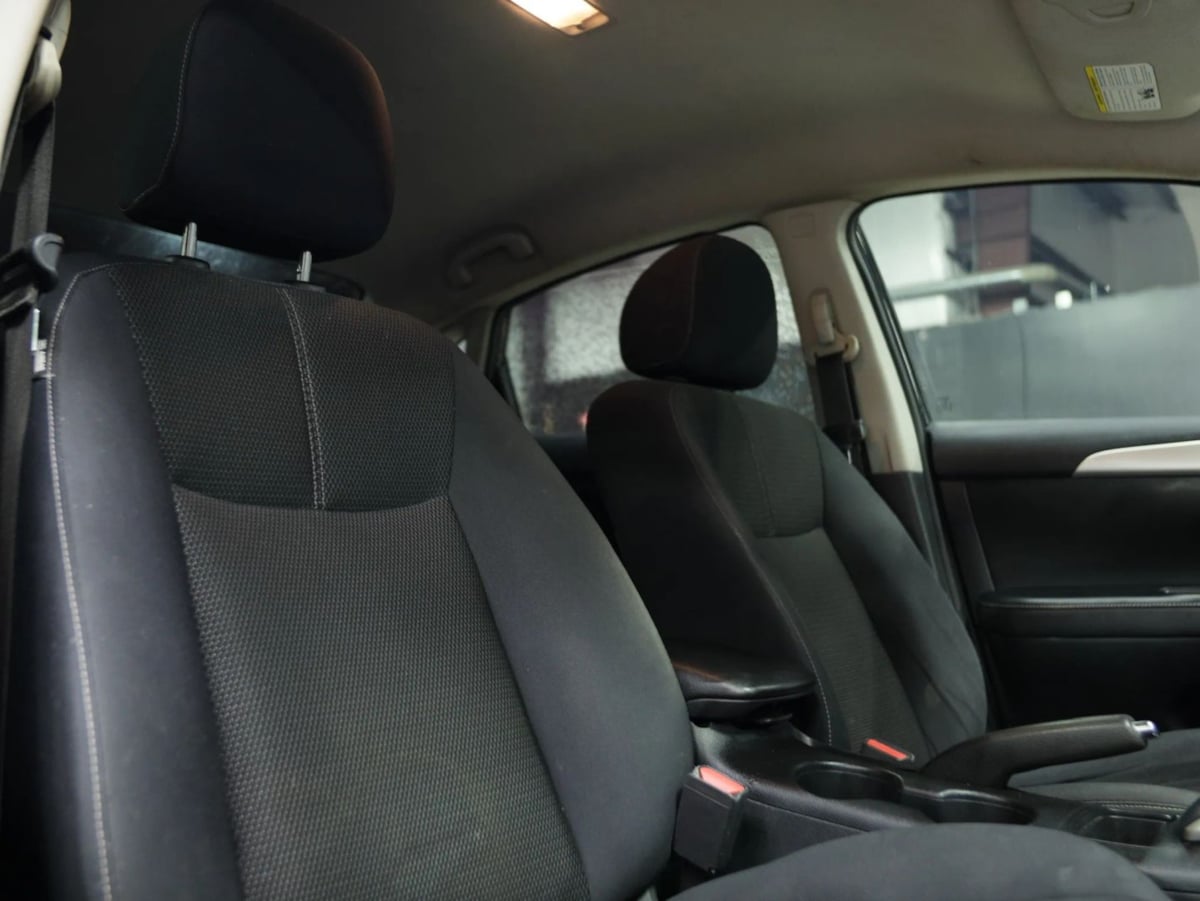 2017 Nissan Sentra S - Photo 19