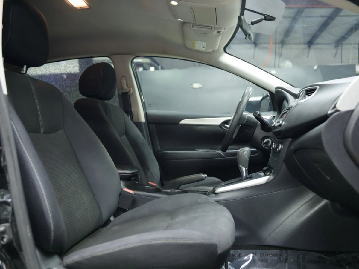 2017 Nissan Sentra S - Photo 21