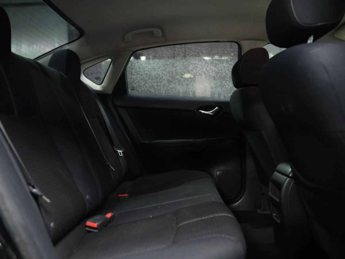 2017 Nissan Sentra S - Photo 24