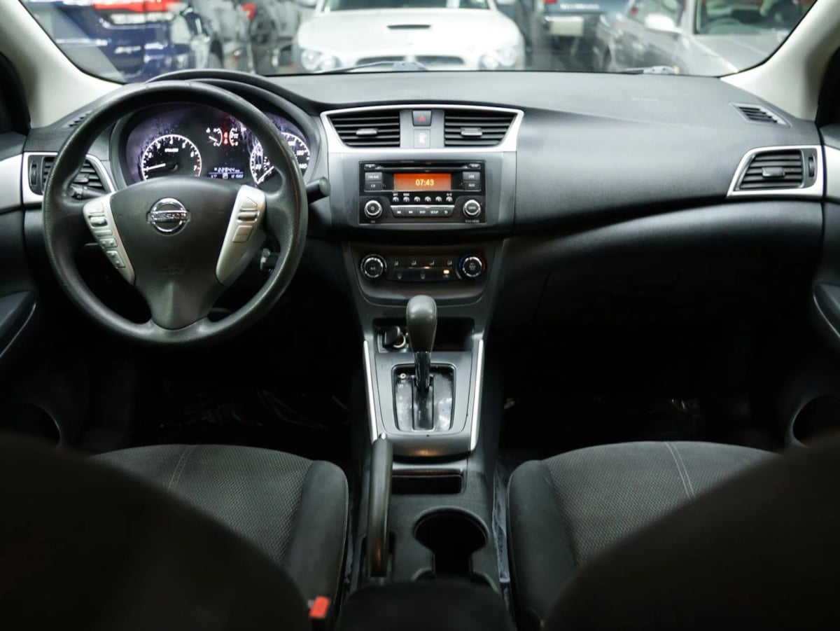 2017 Nissan Sentra S - Photo 26
