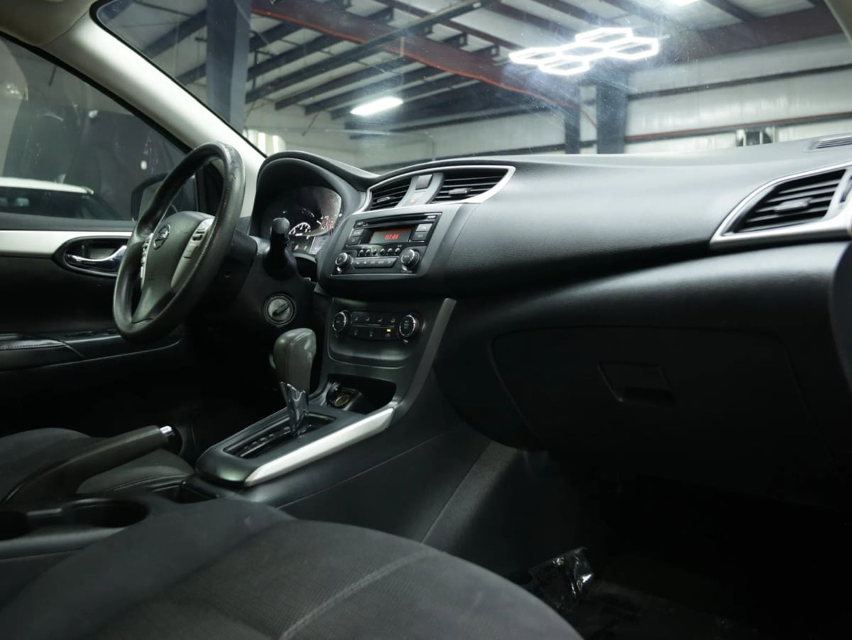 2017 Nissan Sentra S - Photo 30