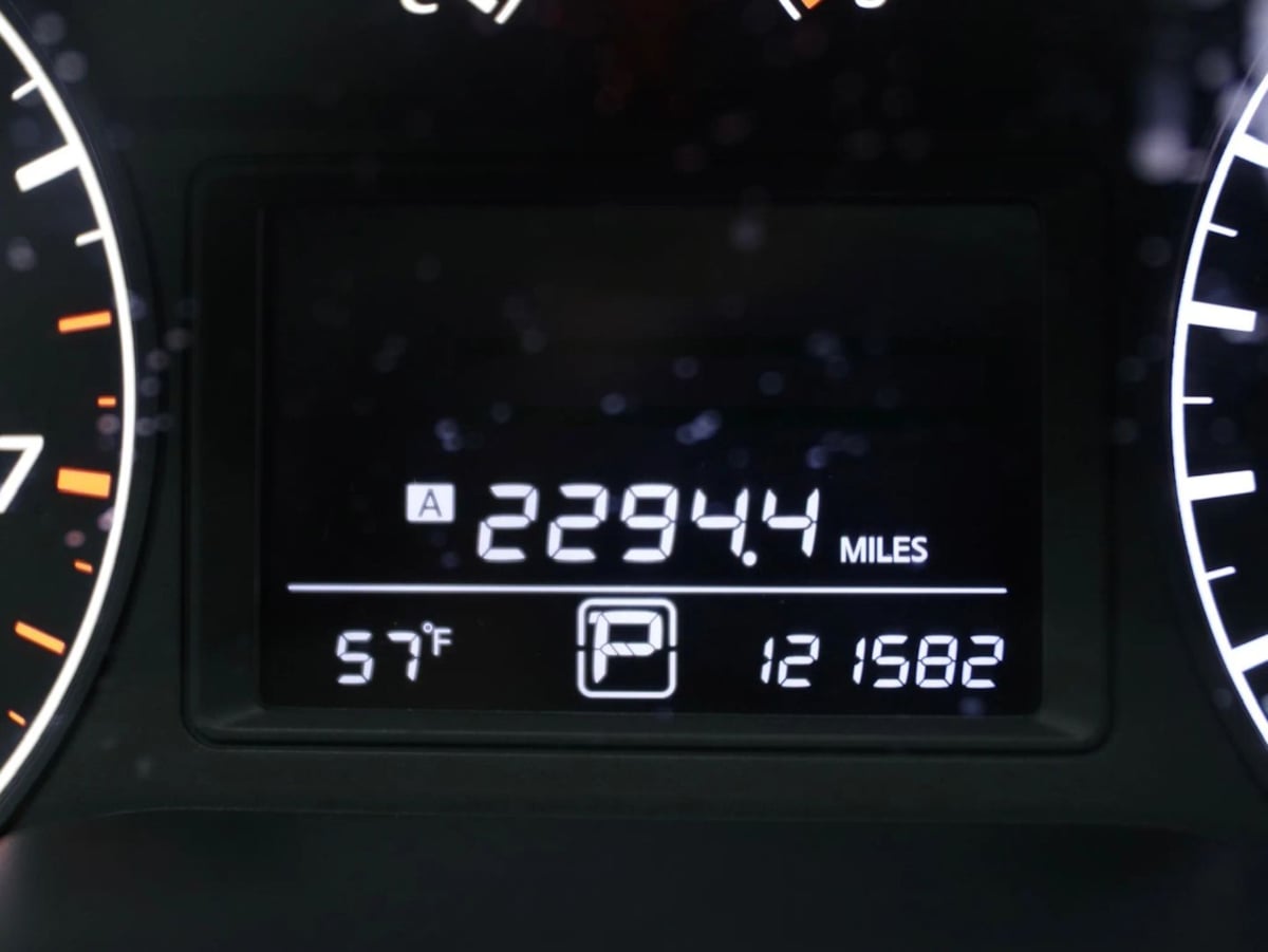 2017 Nissan Sentra S - Photo 31