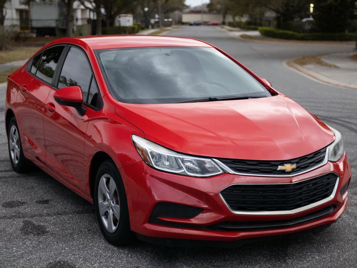 Chevrolet Cruze photo 2