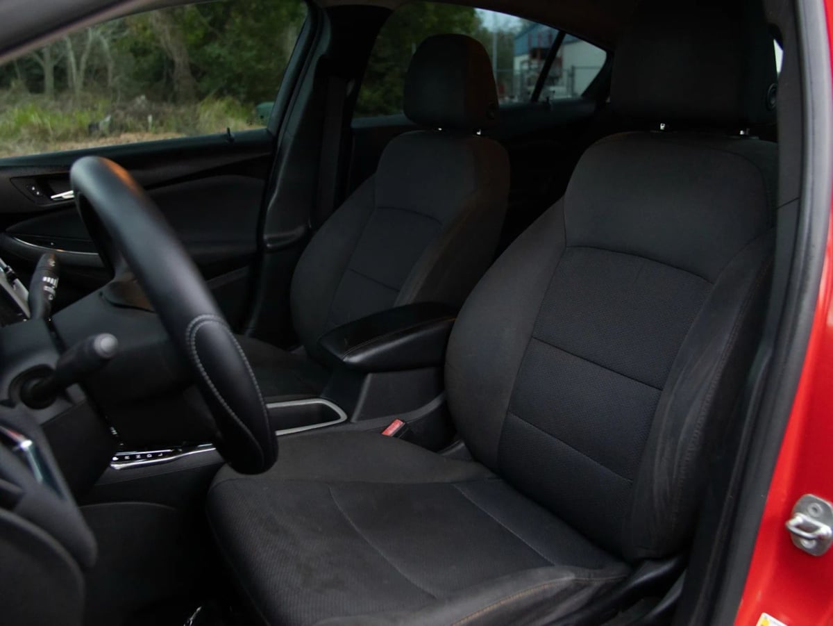 Chevrolet Cruze photo 16