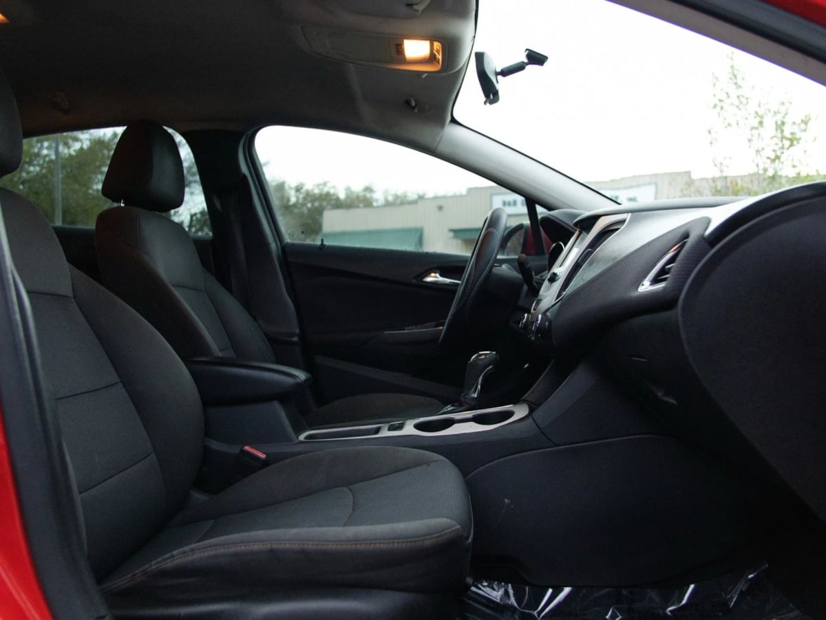 Chevrolet Cruze photo 19