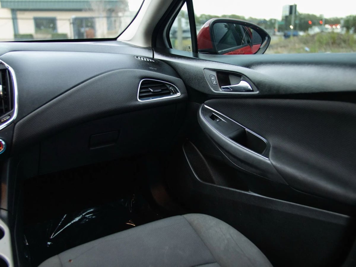 Chevrolet Cruze photo 25