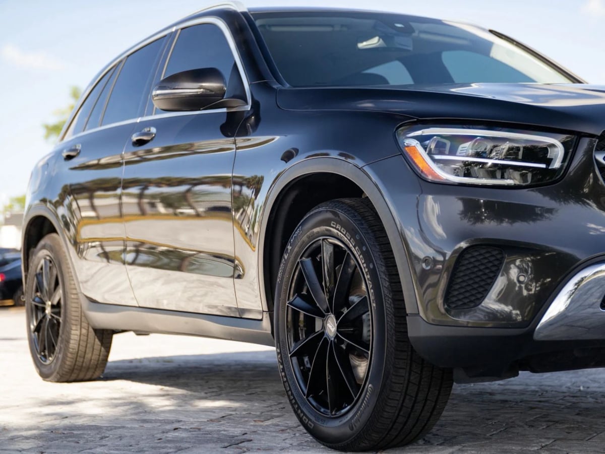 Mercedes-Benz GLC photo 3