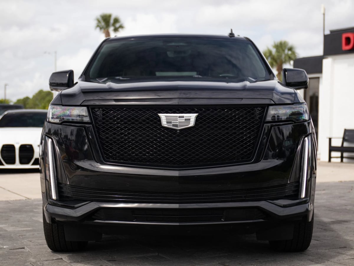 Photo 4 of this Cadillac Escalade