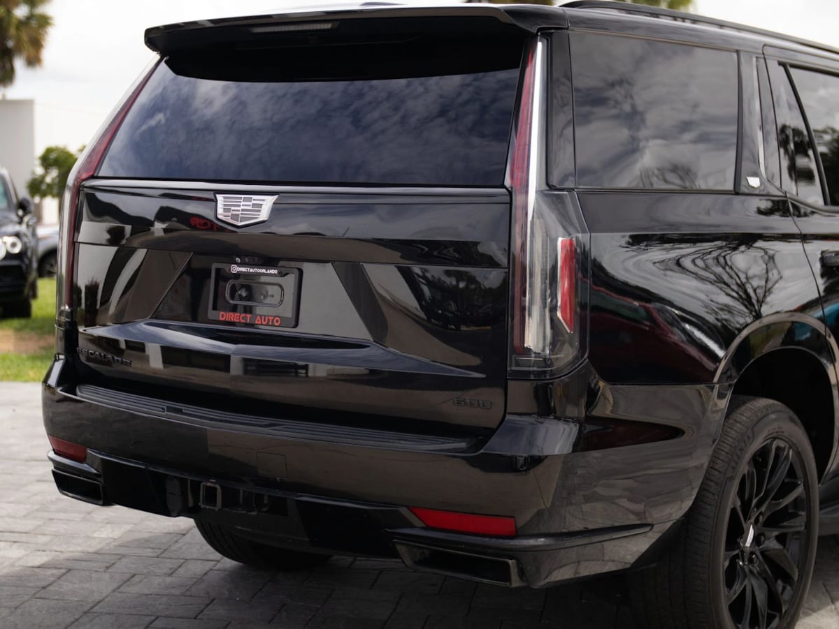 Photo 12 of this Cadillac Escalade