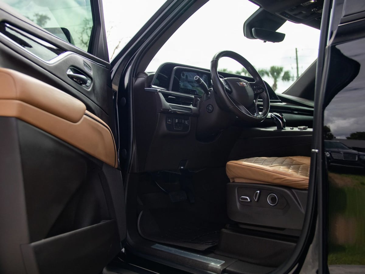 Photo 15 of this Cadillac Escalade